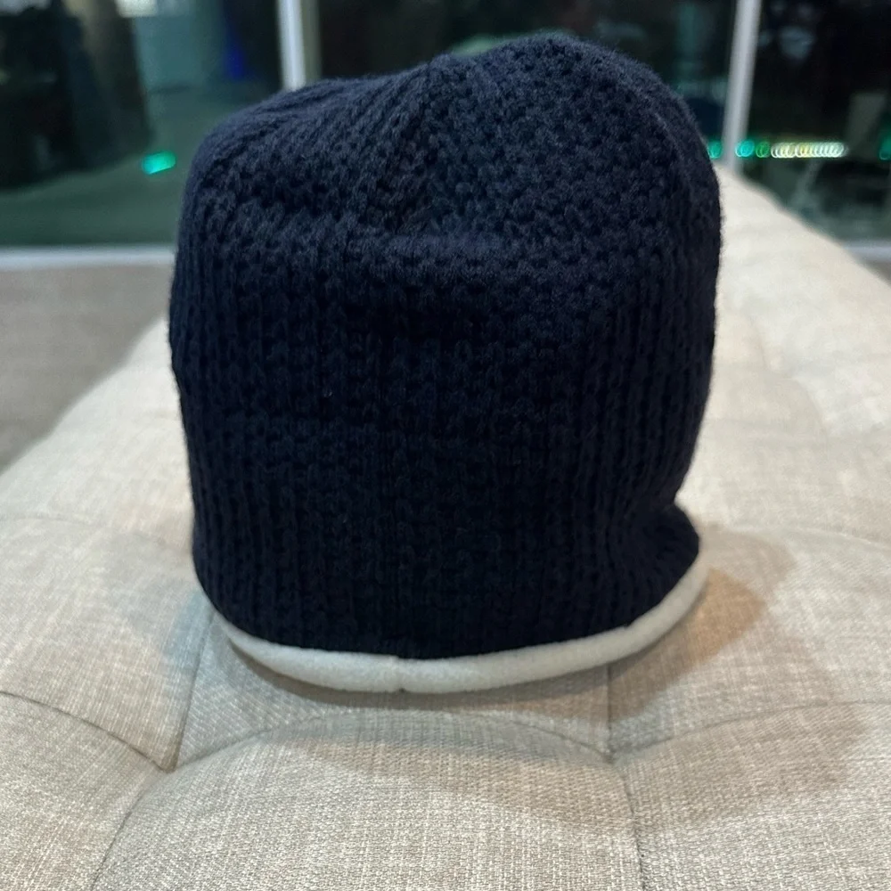 Black Canada Fleece-Lined Winter Beanie - NWOT